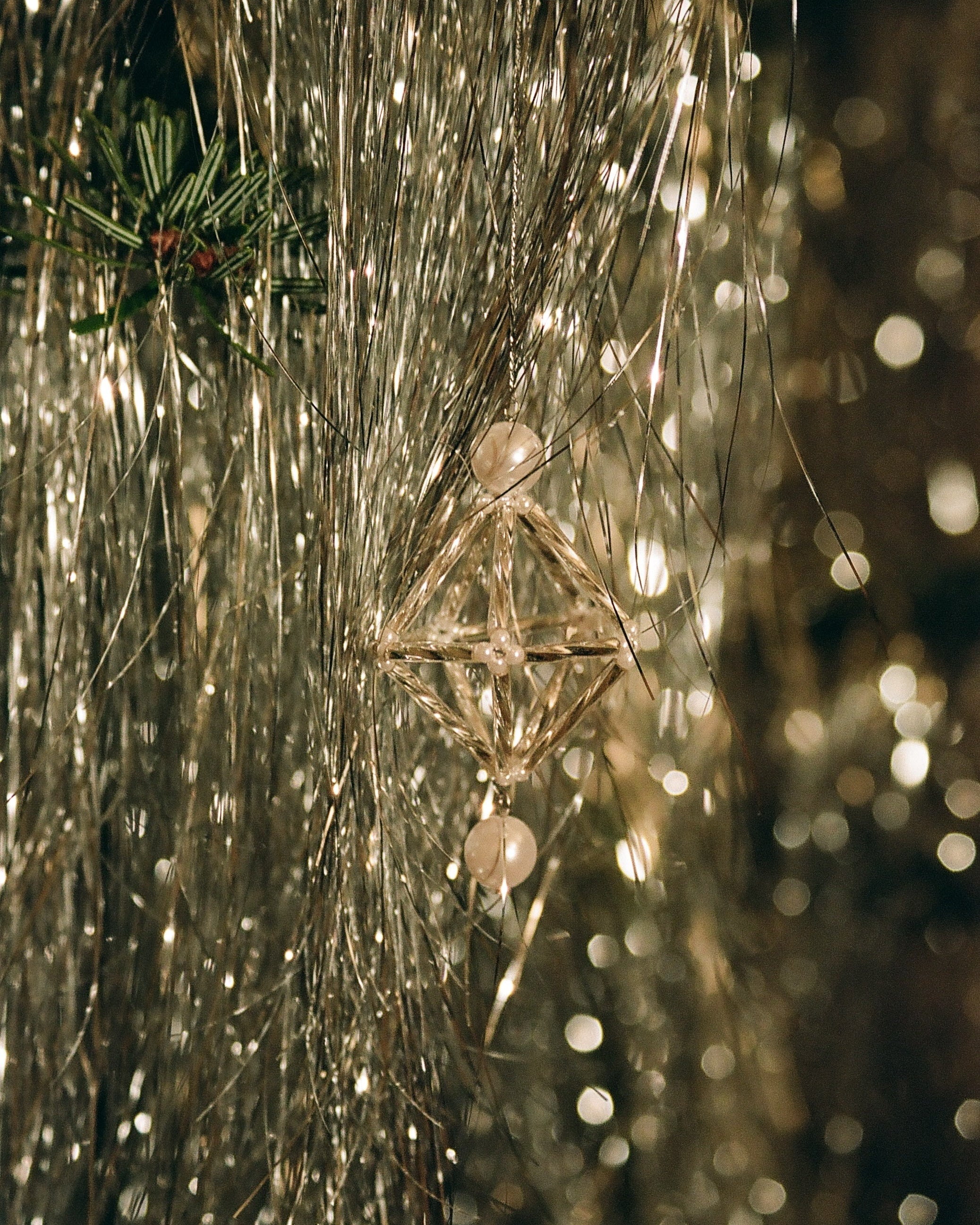 THE LUMORA ORNAMENTS