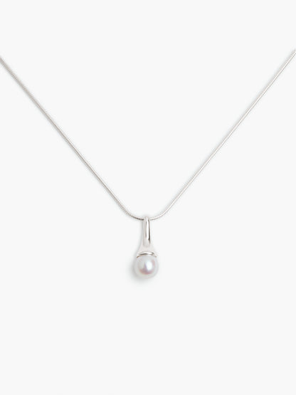 Lumora Pendant Necklace