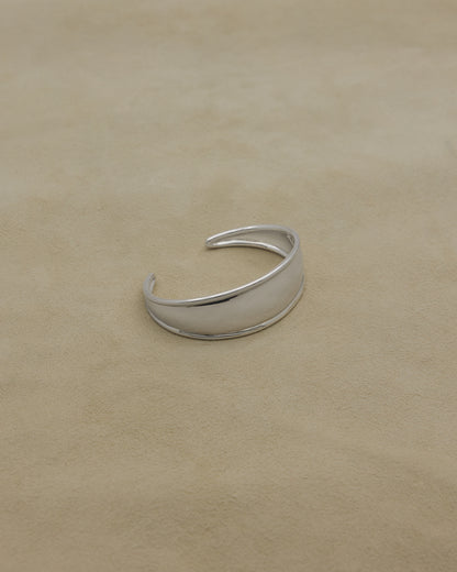 Contour Bangle